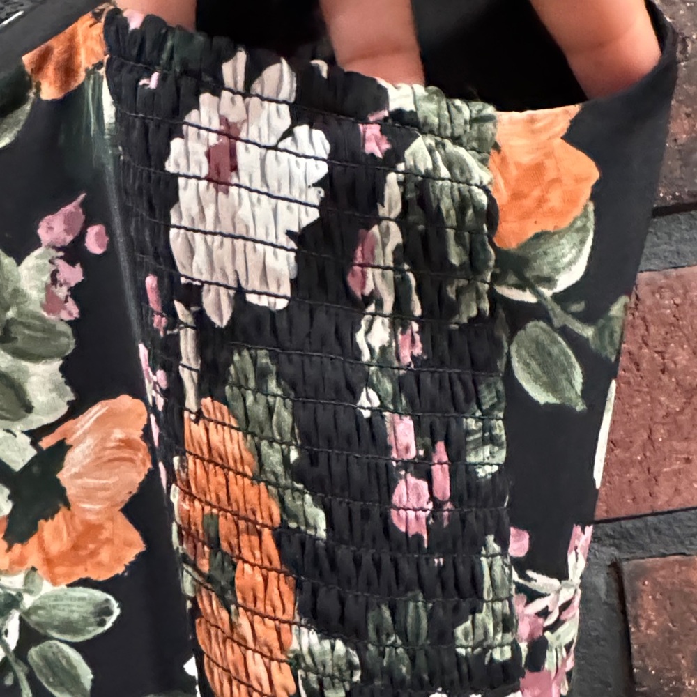 Abercrombie & Fitch black floral tiered maxi - Picture 13 of 16